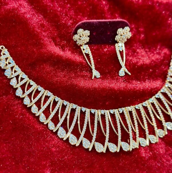 sakhi ad necklaces - Image 3